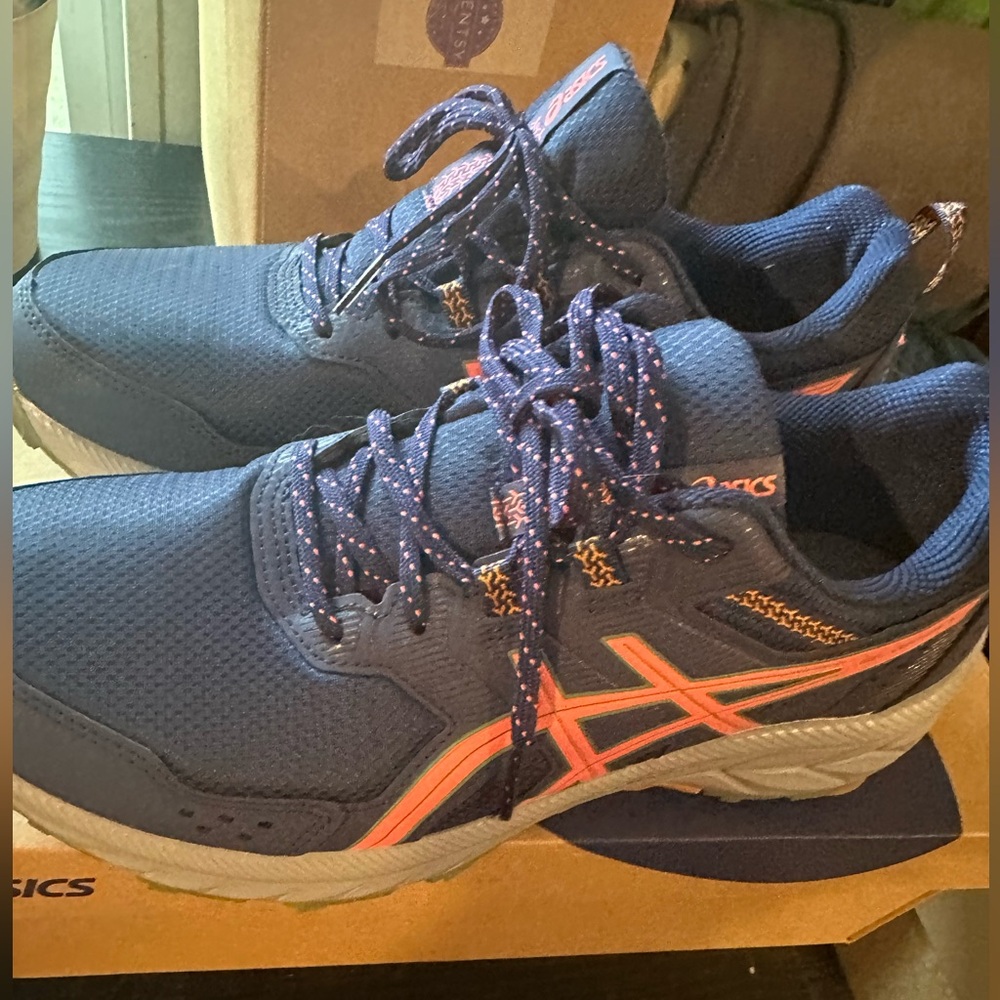 ASICS tennis shoes